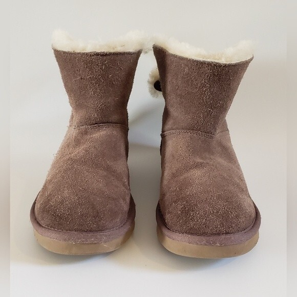 Koolaburra by Ugg Jaelyn Mini Gray/Brown Suede Boot - Picture 2 of 12